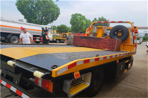 咸阳附近拖车电话号码服务